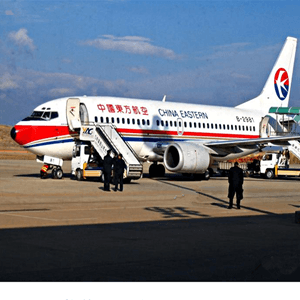 敦煌机场货运航空快运业稳步发展的原因是什么？